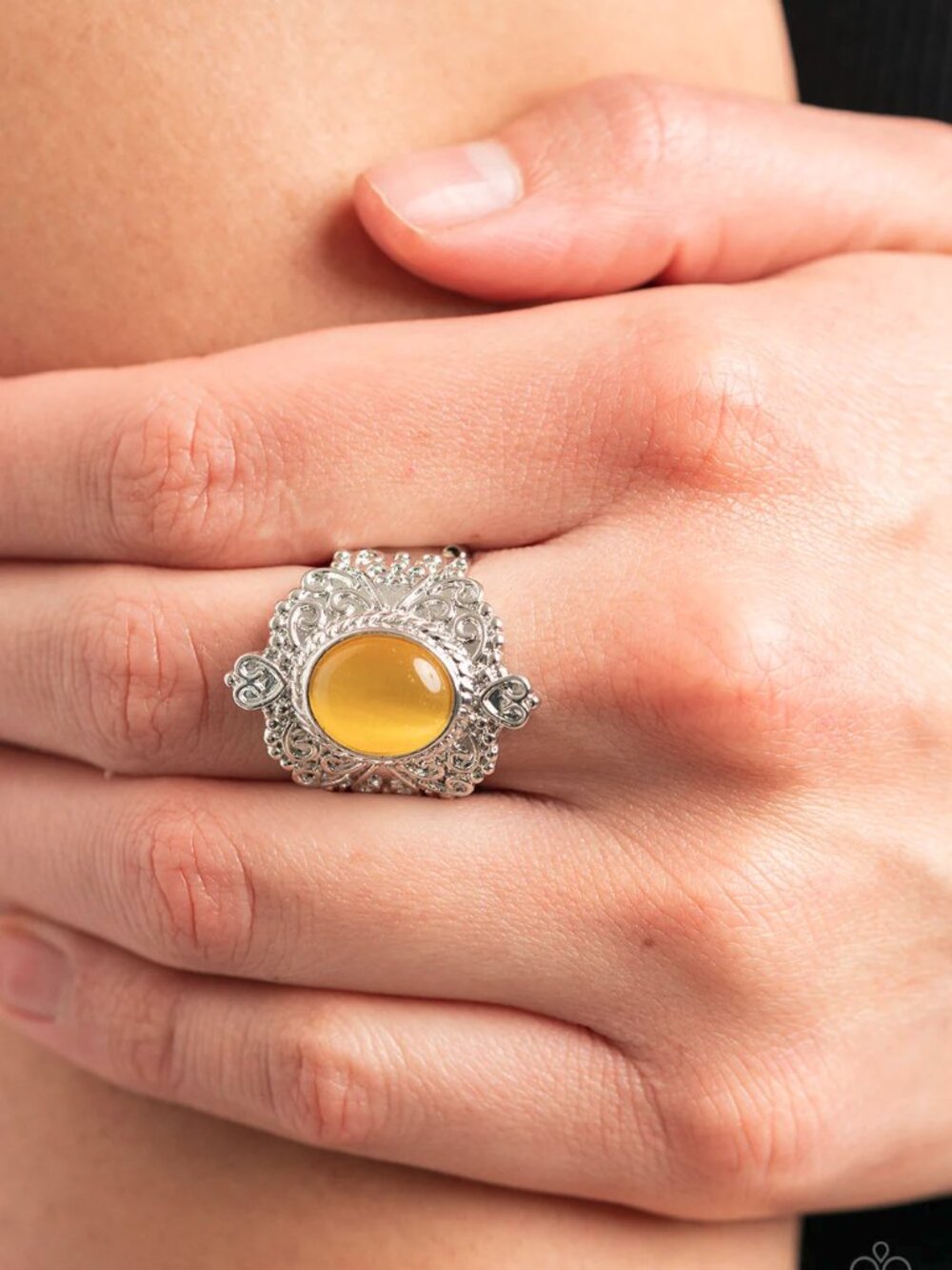 Paparazzi Jewelry Accessories - Delightfully Dreamy - Yellow Ring - Vintage